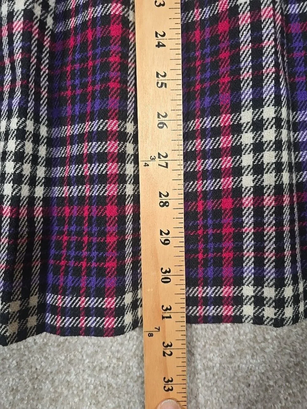 Leslie Fay Plaid Pleated Skirt Mid Length Poly Wool Blend USA Made Women's 12